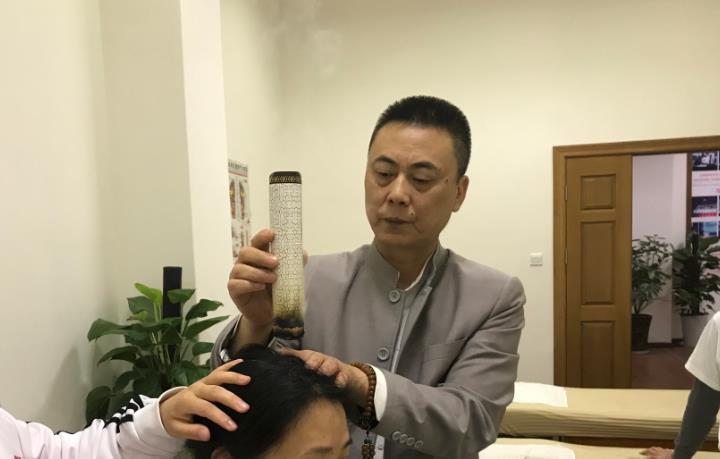 中醫艾灸怎么治療女性體寒？