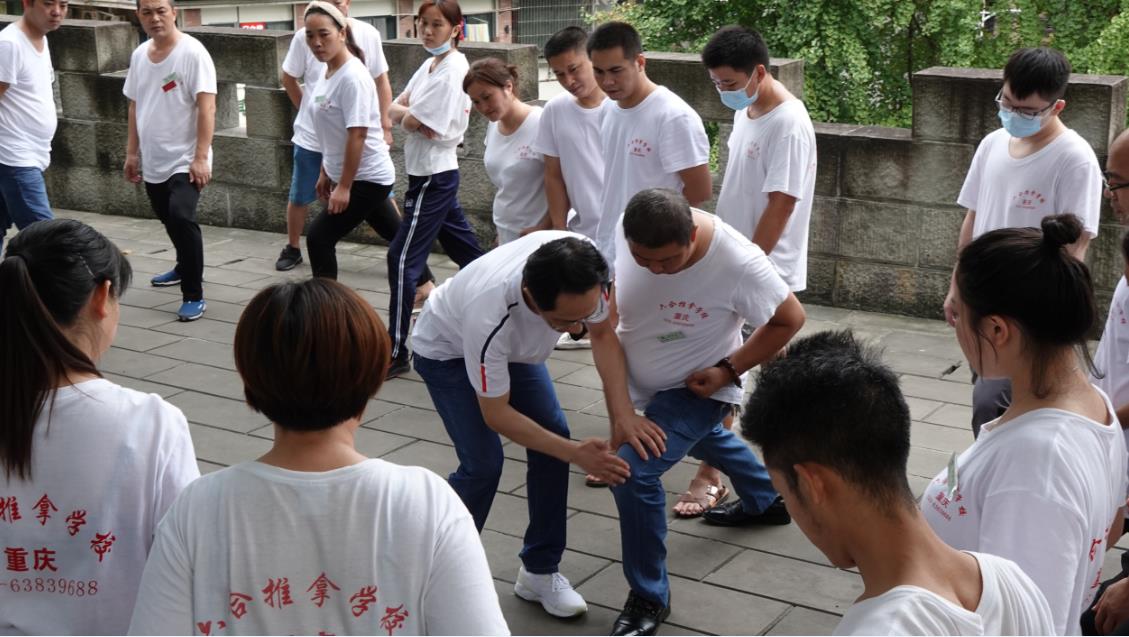 祝賀太極拳申遺成功！看太極在重慶六合學校如何傳承！