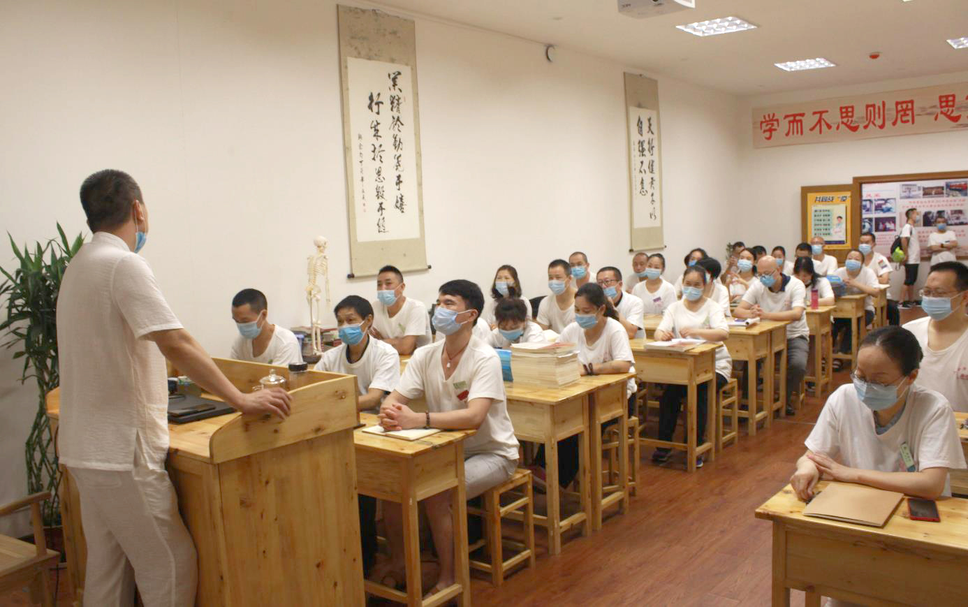 就業(yè)前景這么好！哪些人適合學習康復(fù)調(diào)理？